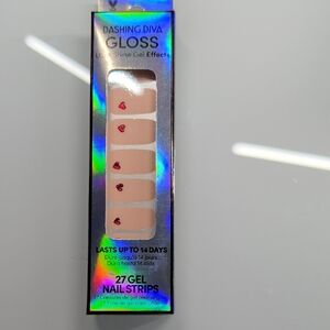 Dashing Diva Nail Strips Heart Nude